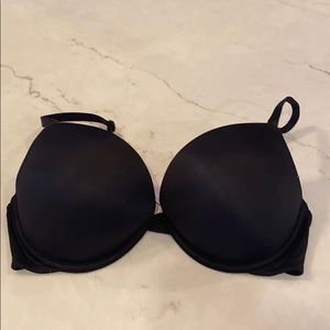 PINK VS Black Wear Everywhere Super Push Up Bra